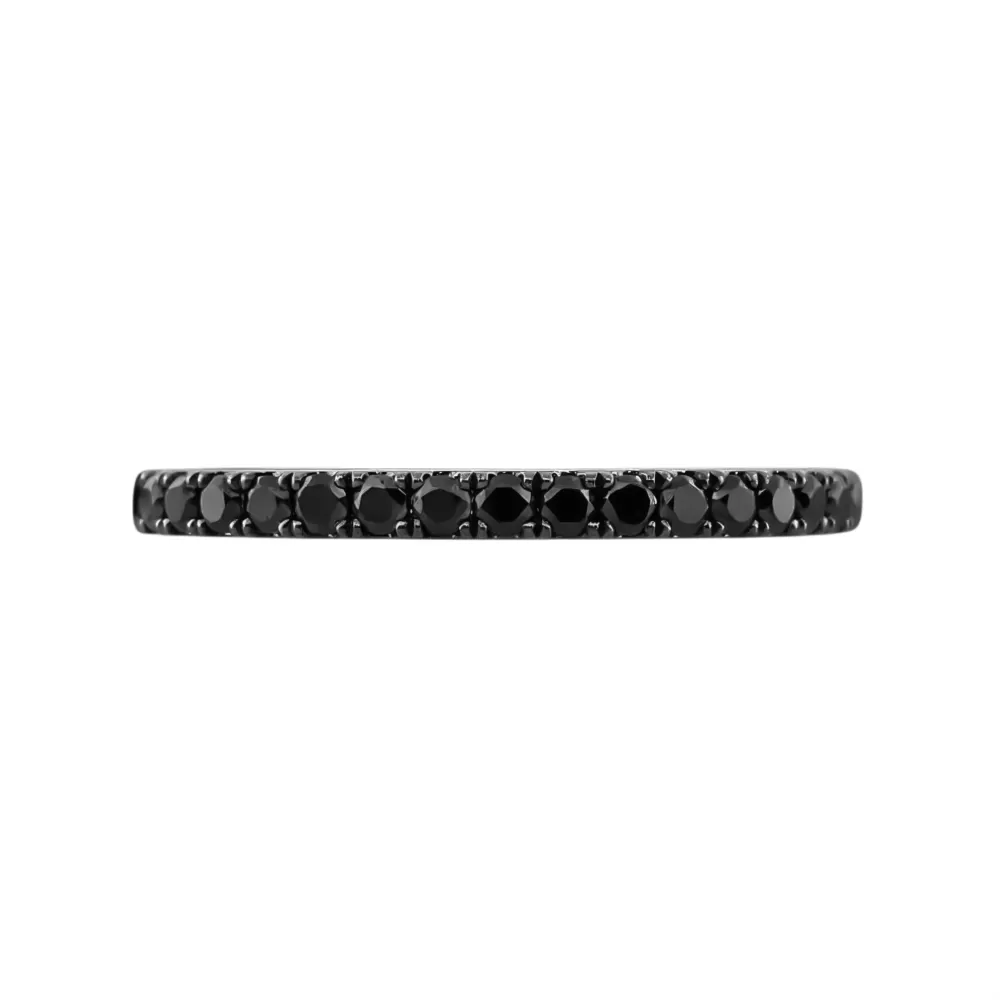 Anillo en oro blanco con diamantes Fancy Black talla brillante.