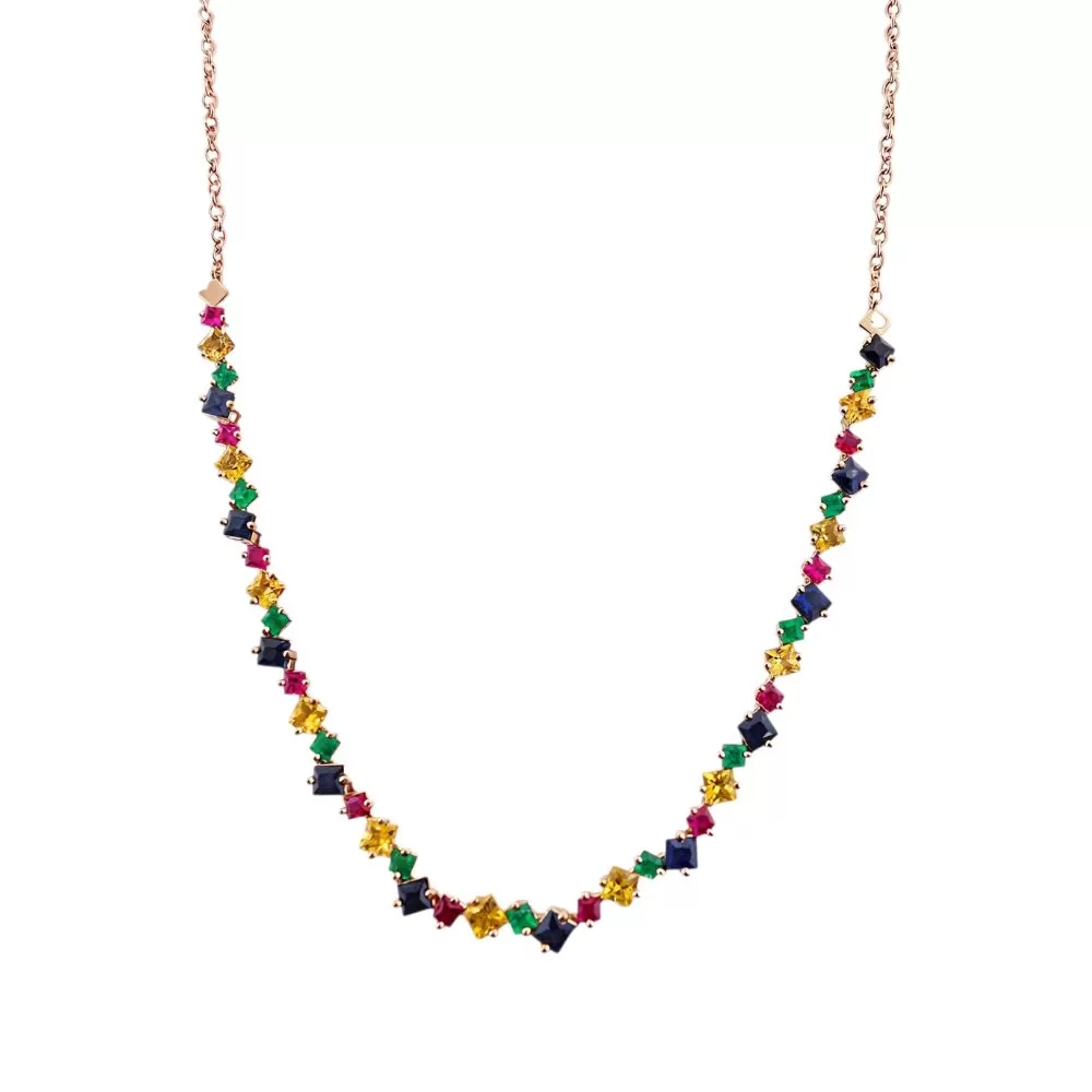 Collar en oro rosa con esmeraldas, zafiros y rubíes talla princesa.